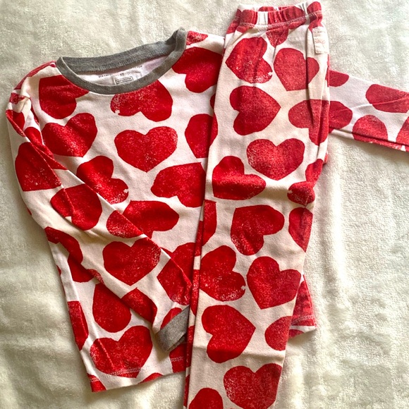 Burts Bees 5T Valentine Pajamas - Picture 1 of 3